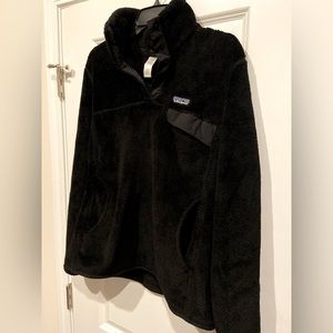 Women’s Black Patagonia Fleece Pullover